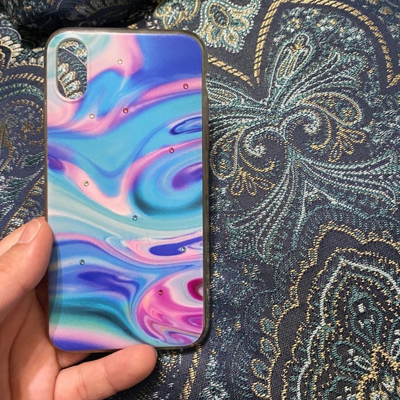 Phone cases - Picture 6 of 9